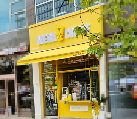[부평구][메가커피] 주거 상권의 1층 자리로 눈에 잘 띄는 매장입니다